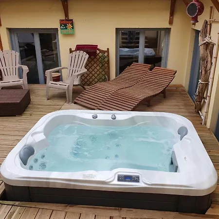 Oda ve Kahvaltı Le Patio De Luchon Bagnères-de-Luchon