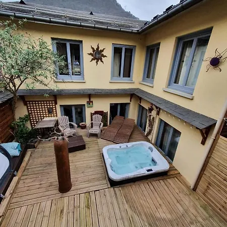 Le Patio De Luchon Bagneres-de-Luchon