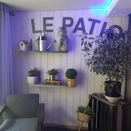 Oda ve Kahvaltı Le Patio De Luchon