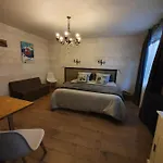 Le Patio De Luchon 住宿加早餐酒店 Bagnères-de-Luchon