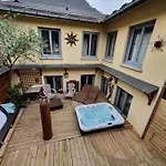 Le Patio De Luchon Bagnères-de-Luchon