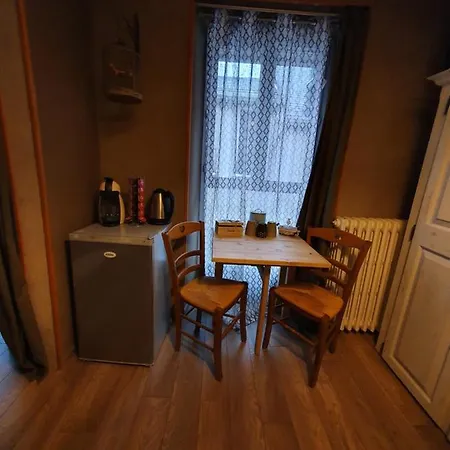 Le Patio De Luchon Bed & Breakfast